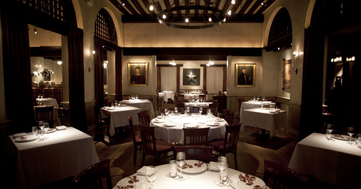 The Dining Room at Gramercy Tavern